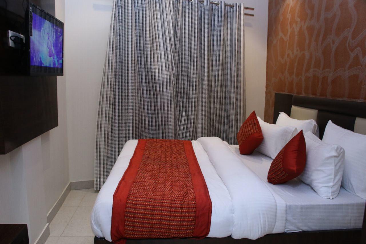 Hotel Snow White Inn นิวเดลี ภายนอก รูปภาพ