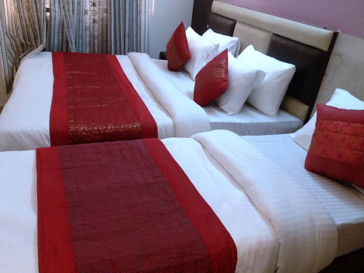 Hotel Snow White Inn นิวเดลี ภายนอก รูปภาพ